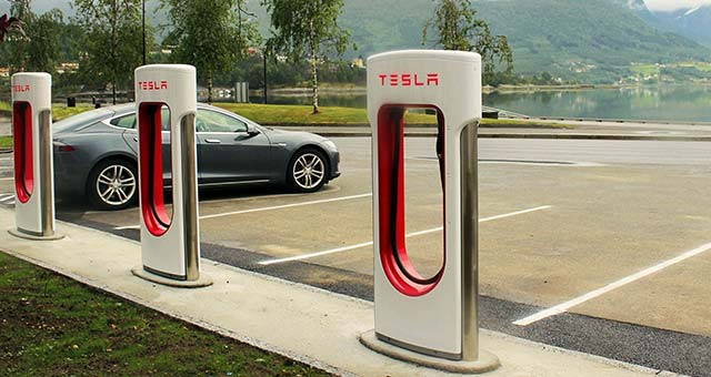 Does a Tesla Car Run on Gas Too? 
